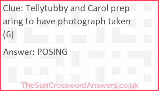 Tellytubby and Carol preparing to have photograph taken (6) Answer